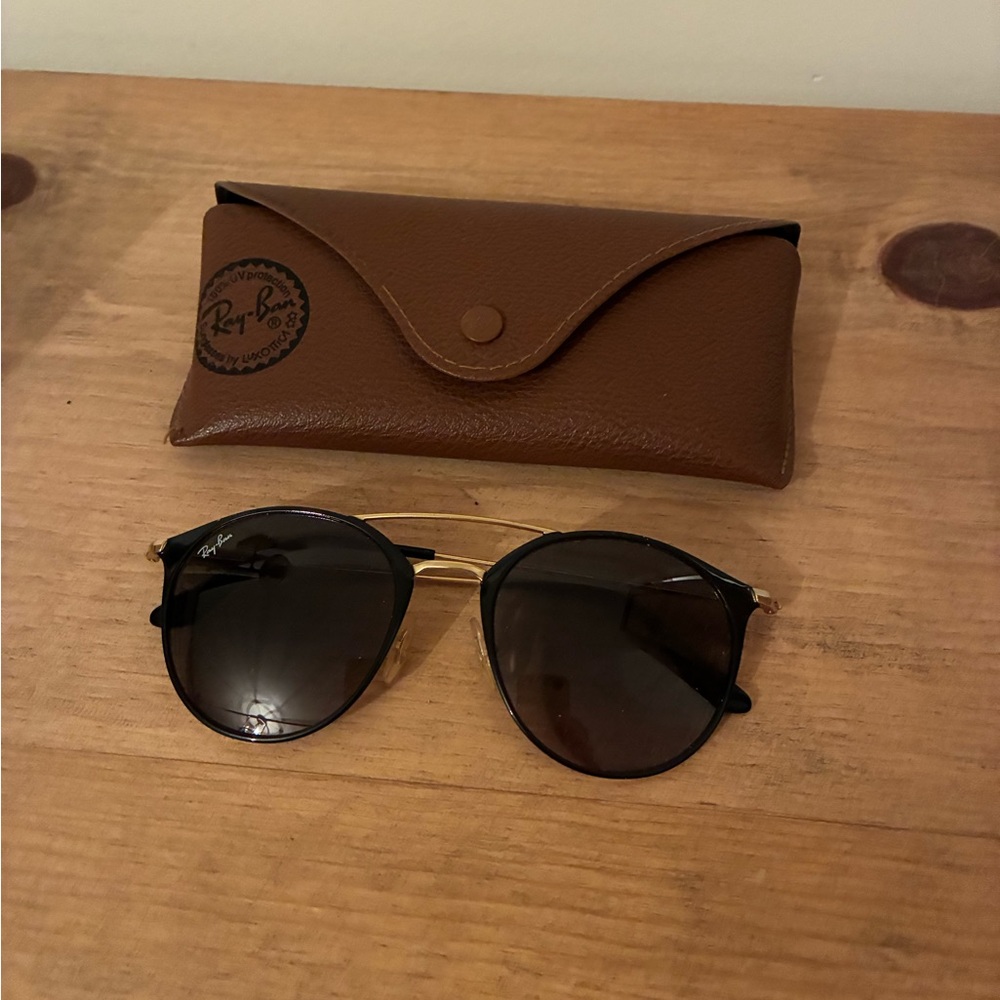 Ray-Ban Black & Gold Round Double Bridge Metal Sunglasses w/ Case